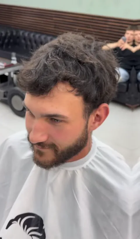 Vorher: French Crop mit High Fade – Onkel Fade Barbershop Graz